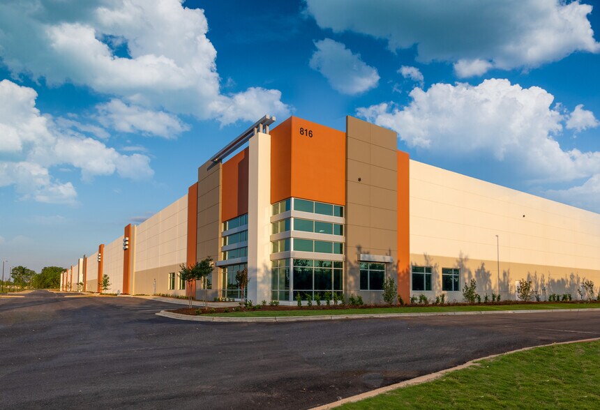 816 Berry Shoals Dr, Duncan, SC 29334