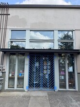 1205-1227 SE Stark St, Portland, OR for lease Interior Photo- Image 1 of 5
