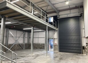 Knowle Ln, Eastleigh for lease Interior Photo- Image 1 of 2