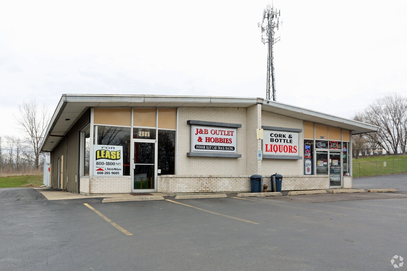 28052807 W Court St, Janesville, WI 53548