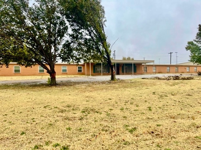 215 W 3rd St, Helena, OK for sale - Building Photo - Image 3 of 15