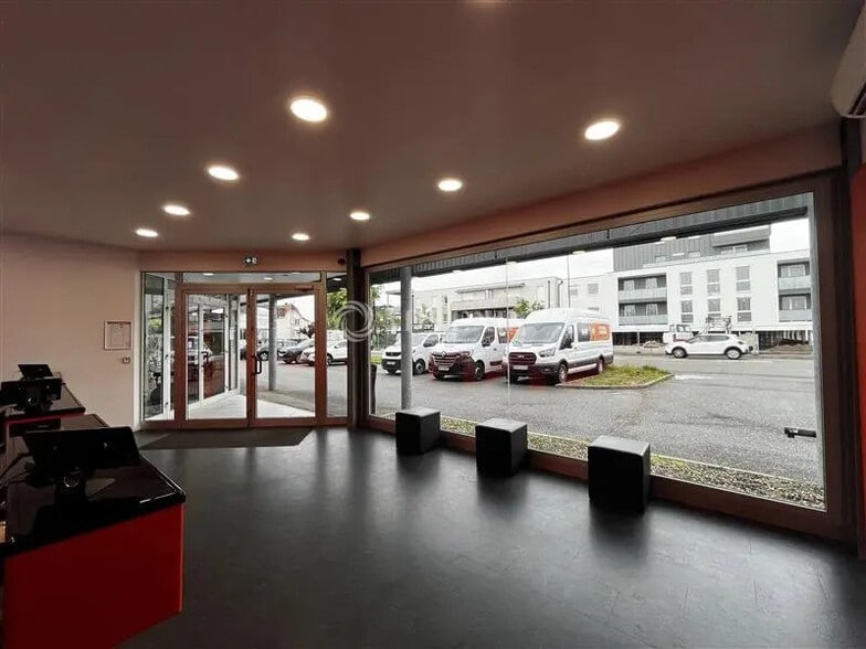 Flex in Souffelweyersheim for lease - Interior Photo - Image 3 of 6