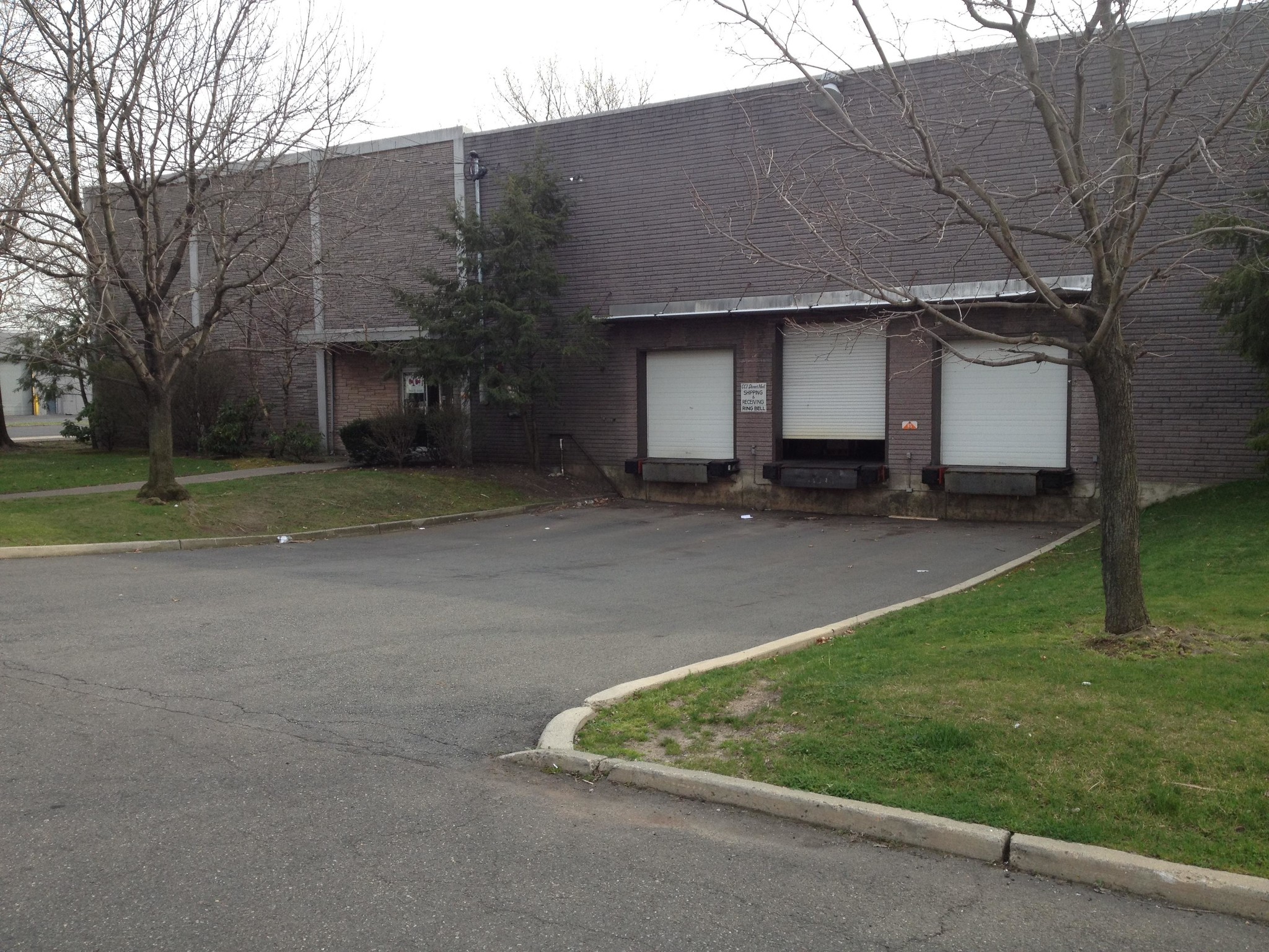 40 Whelan Rd, East Rutherford, NJ for lease Building Photo- Image 1 of 8