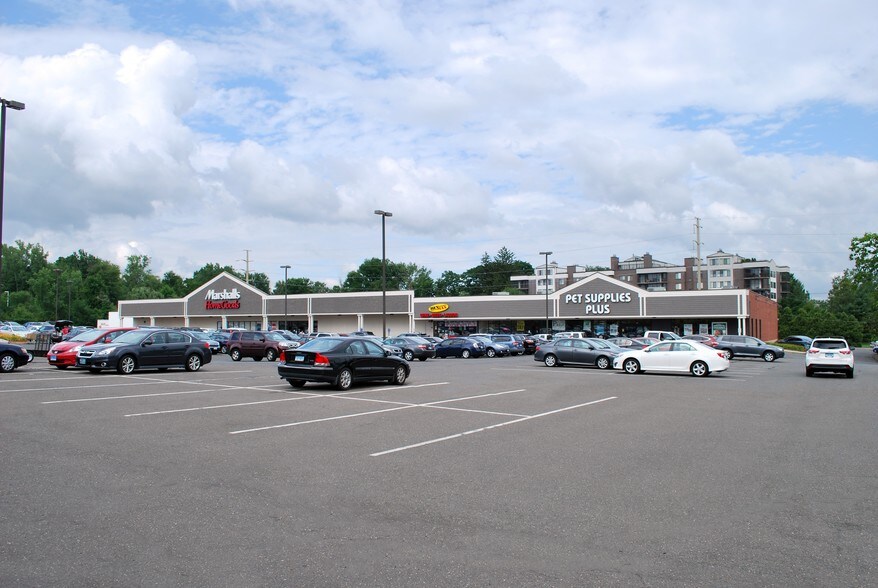1130-1142 Silas Deane Hwy, Wethersfield, CT for sale - Building Photo - Image 1 of 1