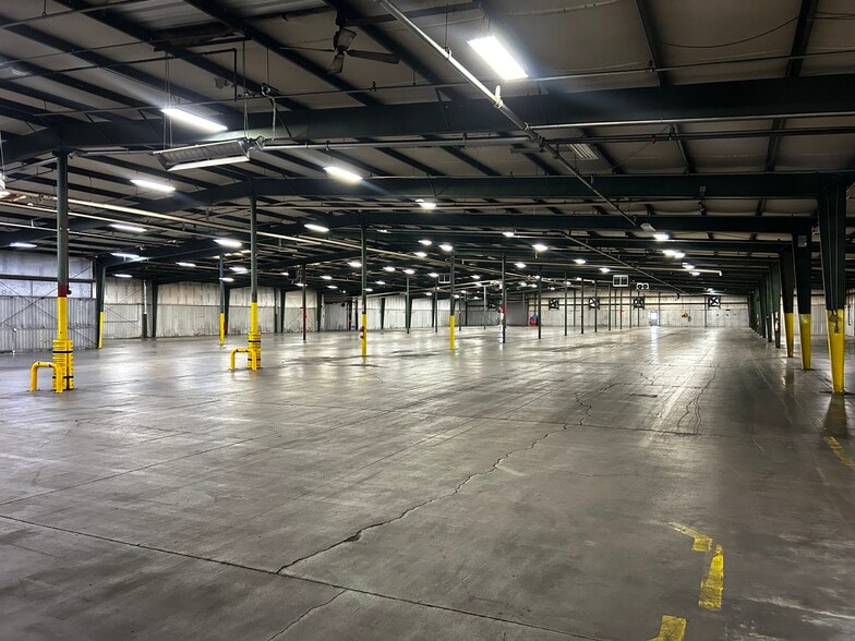 1801 Rutherford Rd, Greenville, SC for lease - Interior Photo - Image 3 of 7