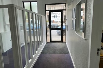 25 Sinclair Dr, Glasgow for lease Interior Photo- Image 2 of 4