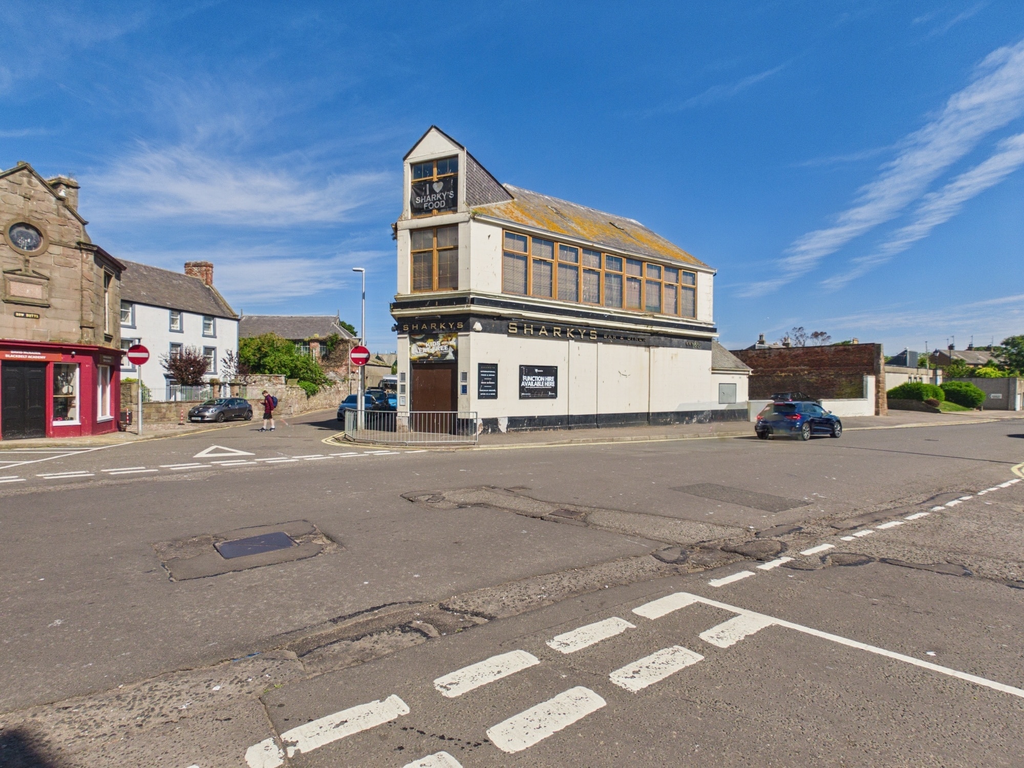 21 George St, Montrose for sale Primary Photo- Image 1 of 9