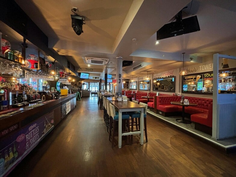 58-59 Hall Gate, Doncaster for sale - Interior Photo - Image 2 of 17