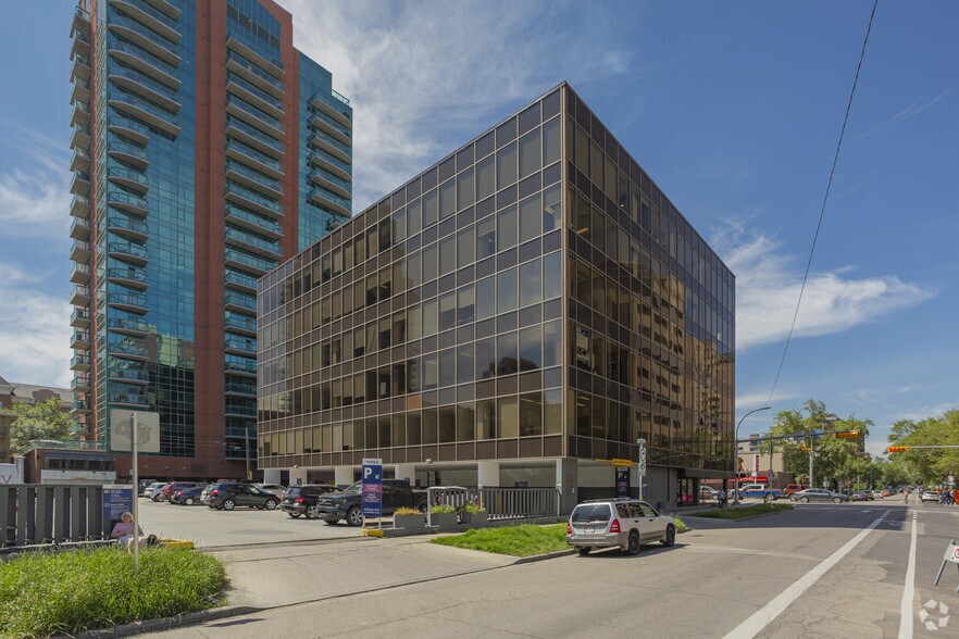 1414 8th St SW, Calgary, AB T2R 1J6 Mount Royal Place