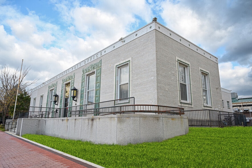 19 Clifton Ave, Lakewood, NJ for lease - Building Photo - Image 2 of 12