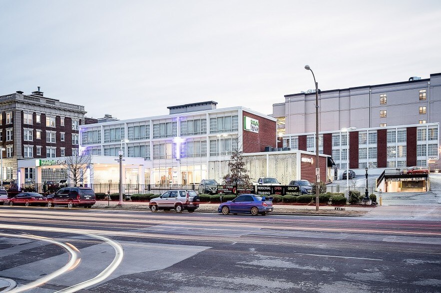 4630 Lindell Blvd, Saint Louis, MO for sale - Building Photo - Image 1 of 1