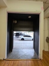 325 E Olympic Blvd, Los Angeles, CA for lease Interior Photo- Image 2 of 3