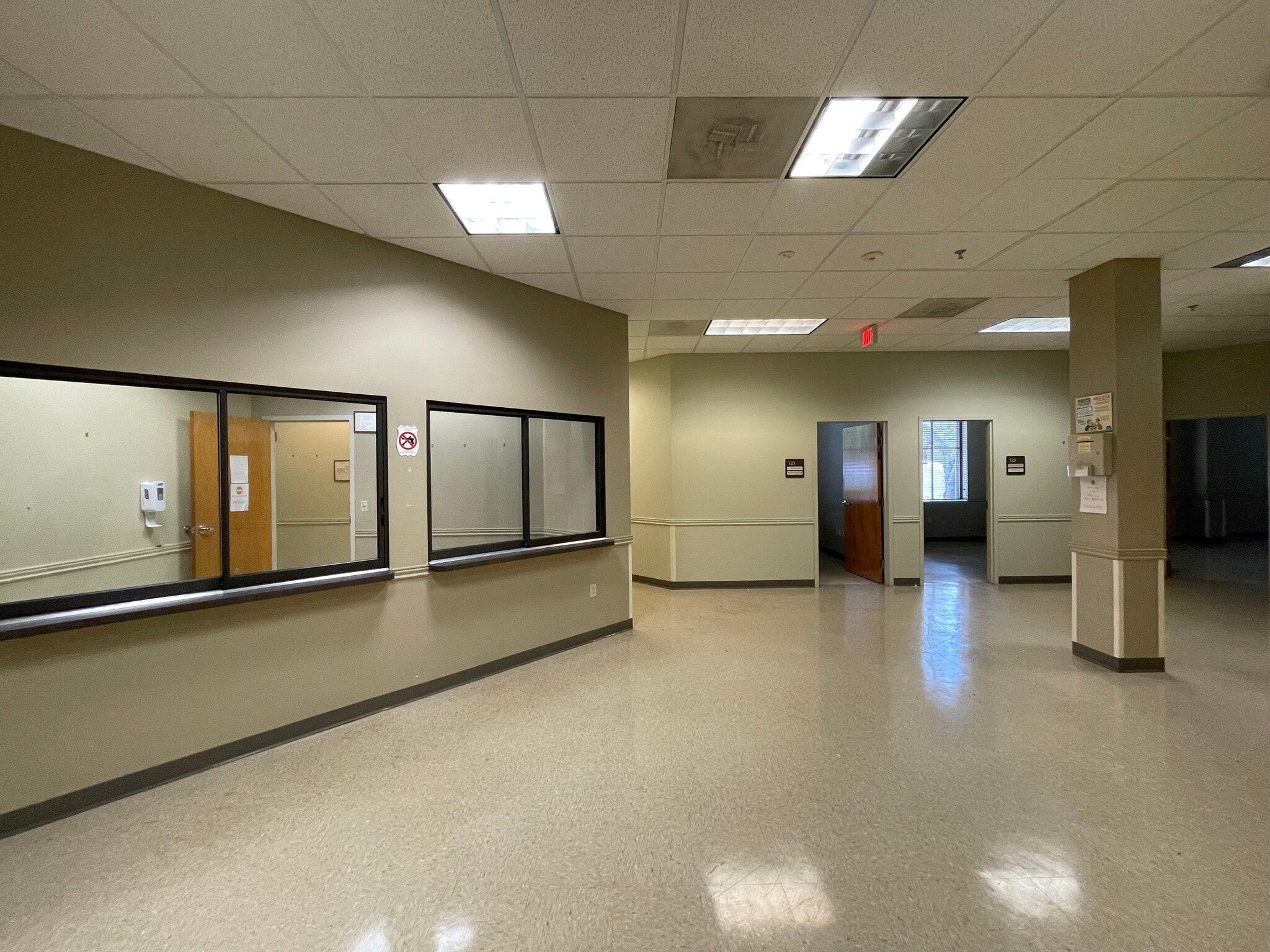 7701 Little Rd, New Port Richey, FL for lease Interior Photo- Image 1 of 9