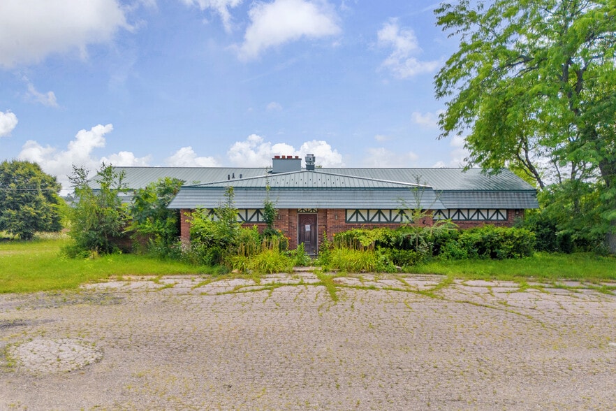 2701 Golf Course Dr, Marlette, MI for sale - Building Photo - Image 3 of 14