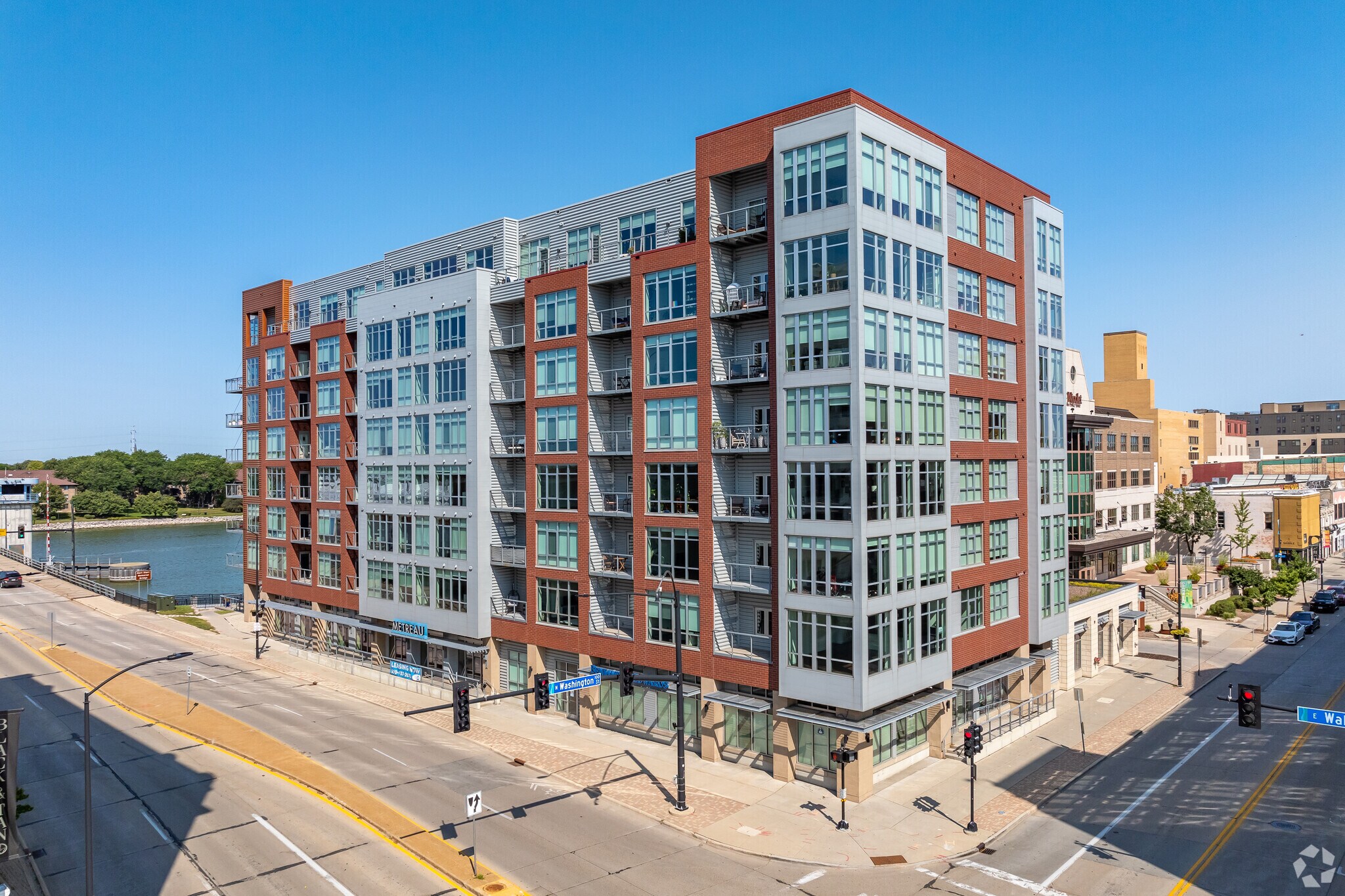 115 E Walnut St, Green Bay, WI for sale Primary Photo- Image 1 of 1