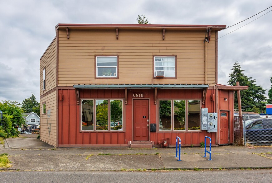6819 SE Foster Rd, Portland, OR 97206