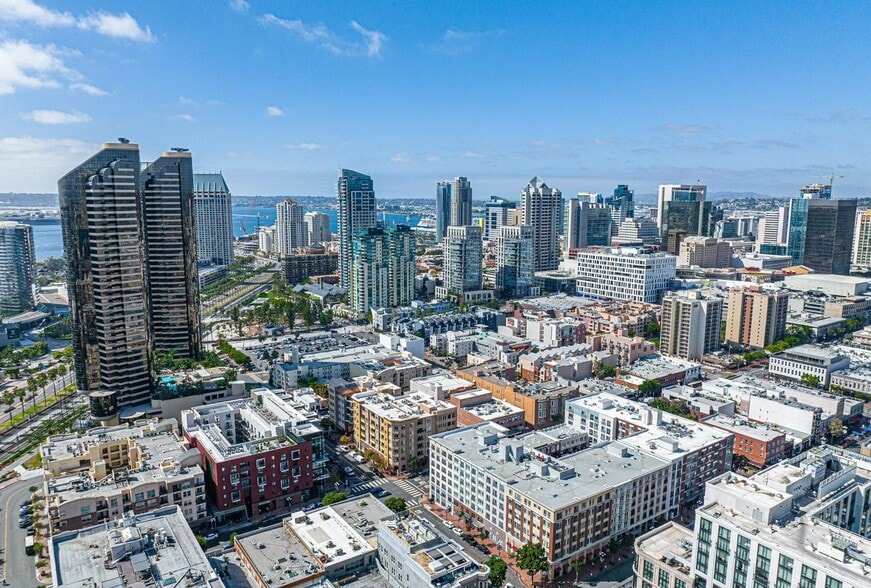 379 4th Ave, San Diego, CA for lease - Aerial - Image 2 of 6