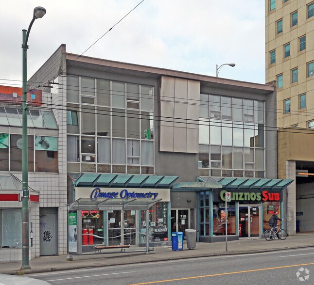 718 Broadway W, Vancouver, BC for lease - Primary Photo - Image 2 of 7