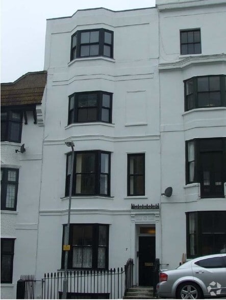 7 Queen Sq, Brighton for sale - Primary Photo - Image 1 of 1