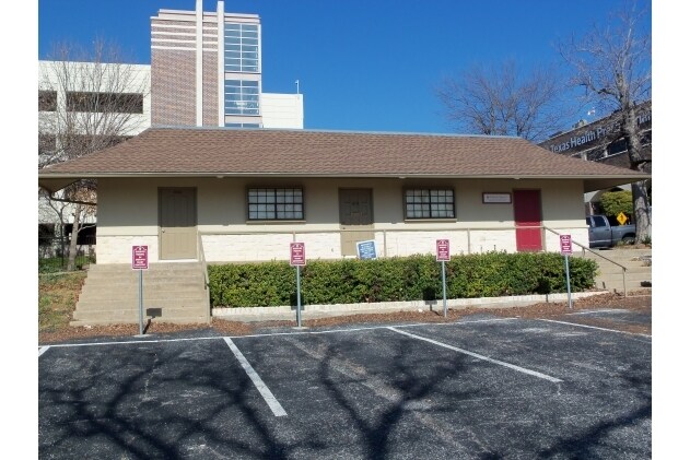 404 Bryant St, Sherman, TX for sale Primary Photo- Image 1 of 1