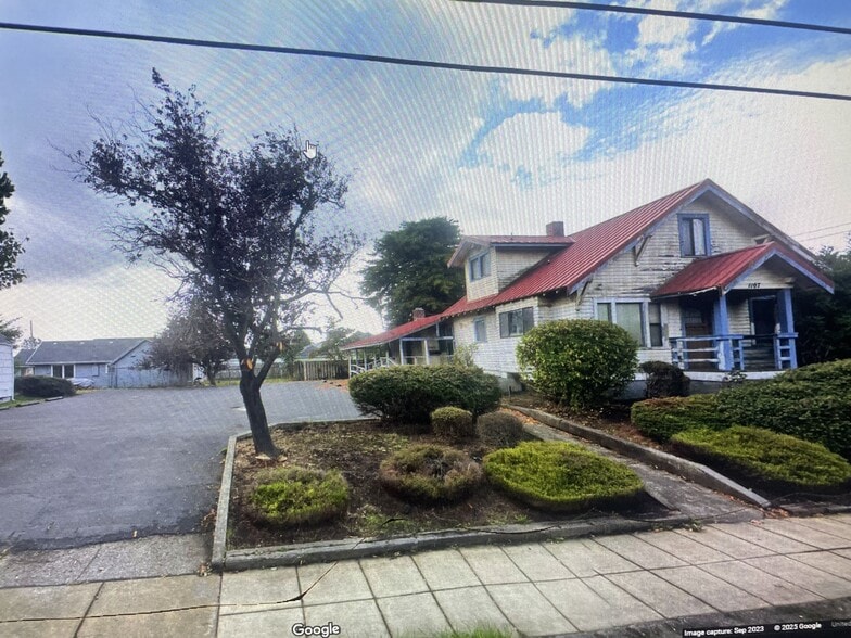 1107 3rd St, Tillamook, OR for sale - Building Photo - Image 2 of 16
