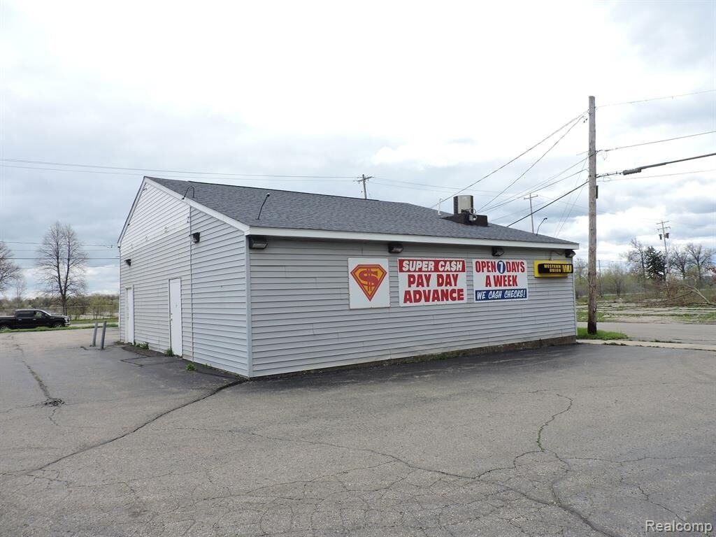1701 N Dort Hwy, Flint, MI for sale Building Photo- Image 1 of 1