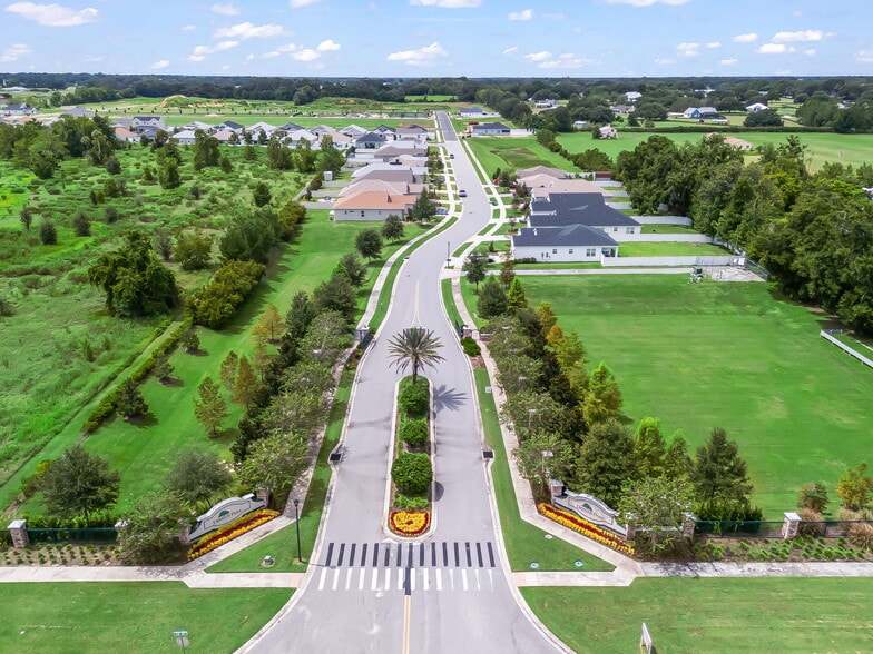 NE 125th Loop, Oxford, FL for sale - Building Photo - Image 2 of 12