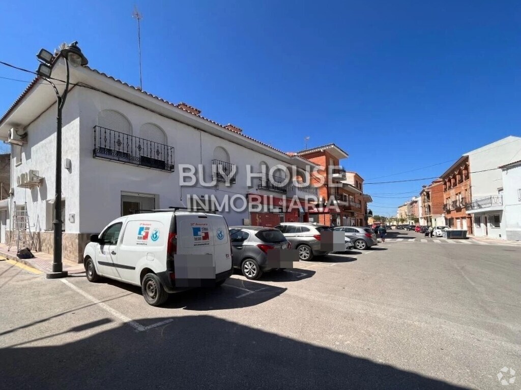 Retail in Villaluenga de la Sagra, Toledo for lease Interior Photo- Image 1 of 6