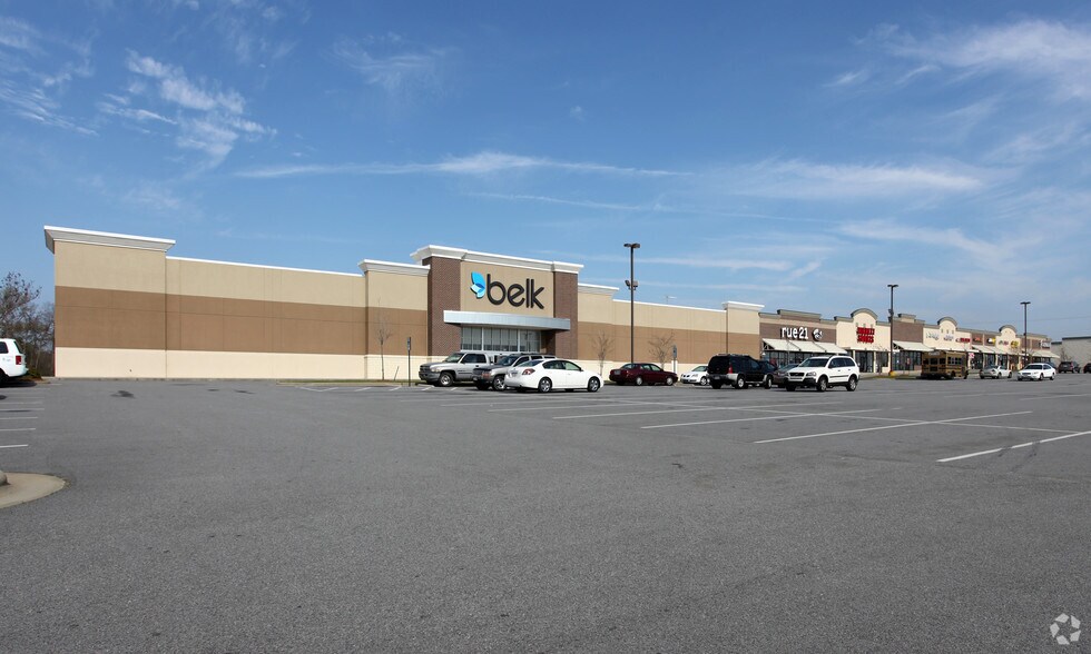305-337 Premier Blvd, Roanoke Rapids, NC for sale - Building Photo - Image 1 of 1