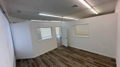 2601 N Stockton Hill Rd, Kingman, AZ for lease Interior Photo- Image 2 of 12