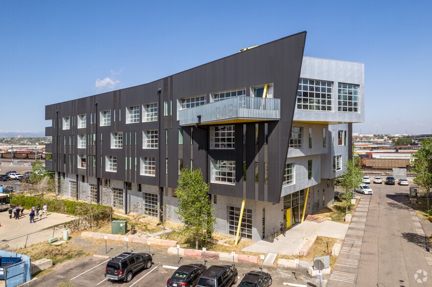 3461 Ringsby Ct, Denver, CO for lease - Primary Photo - Image 1 of 16