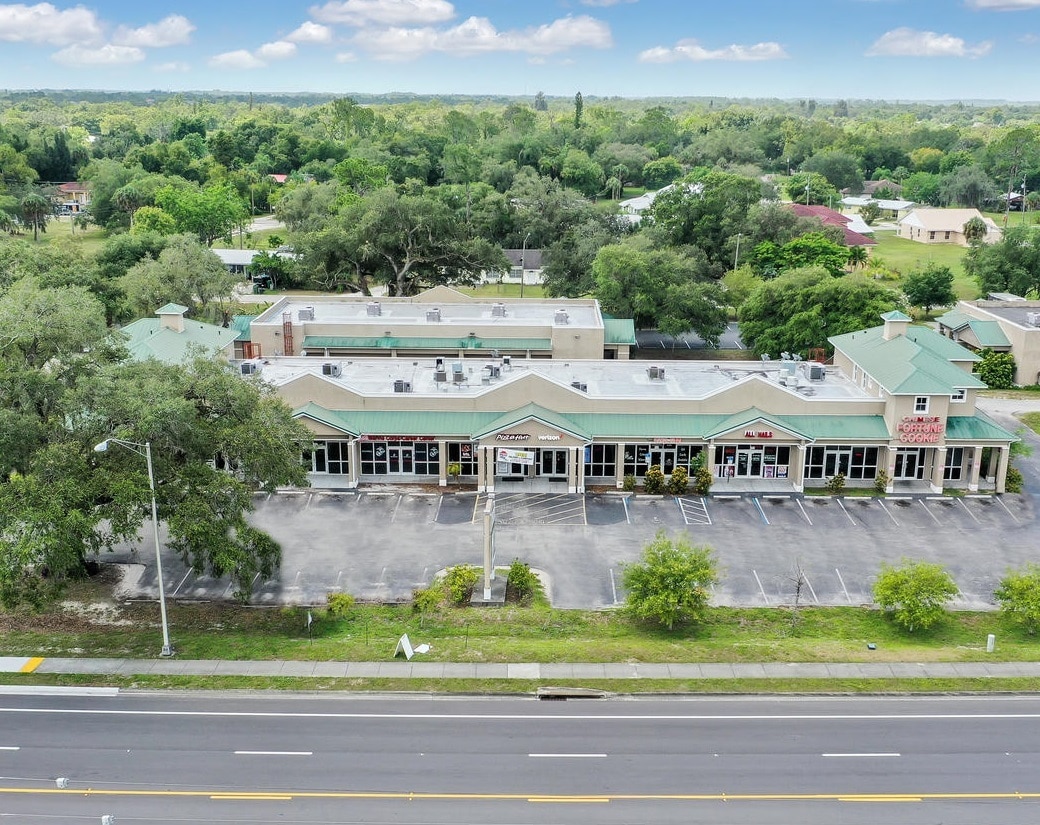 505 W Hickpochee Ave, LaBelle, FL for lease Building Photo- Image 1 of 6