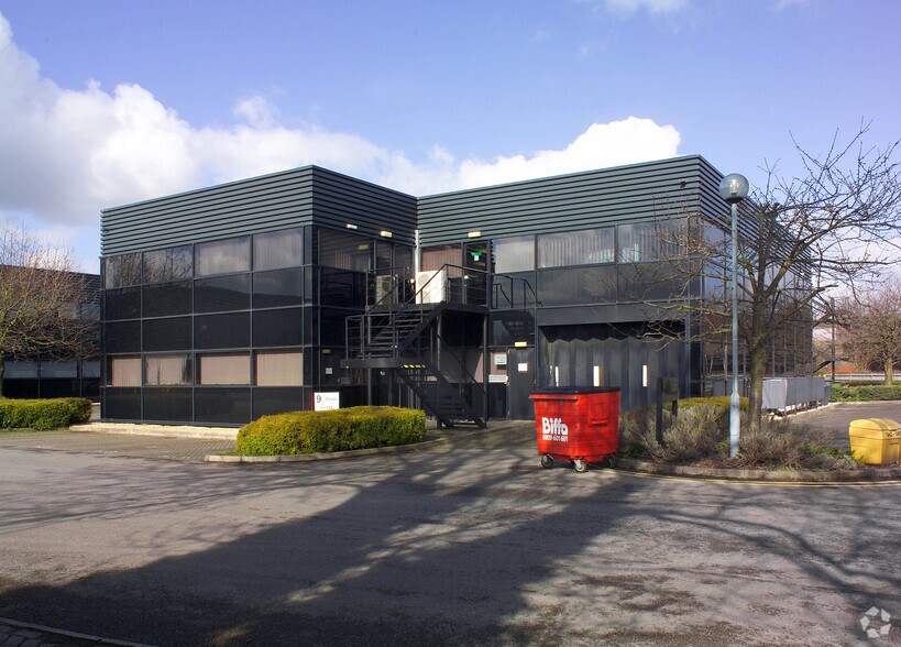 Stanton Harcourt Rd, Witney, OX29 4TP