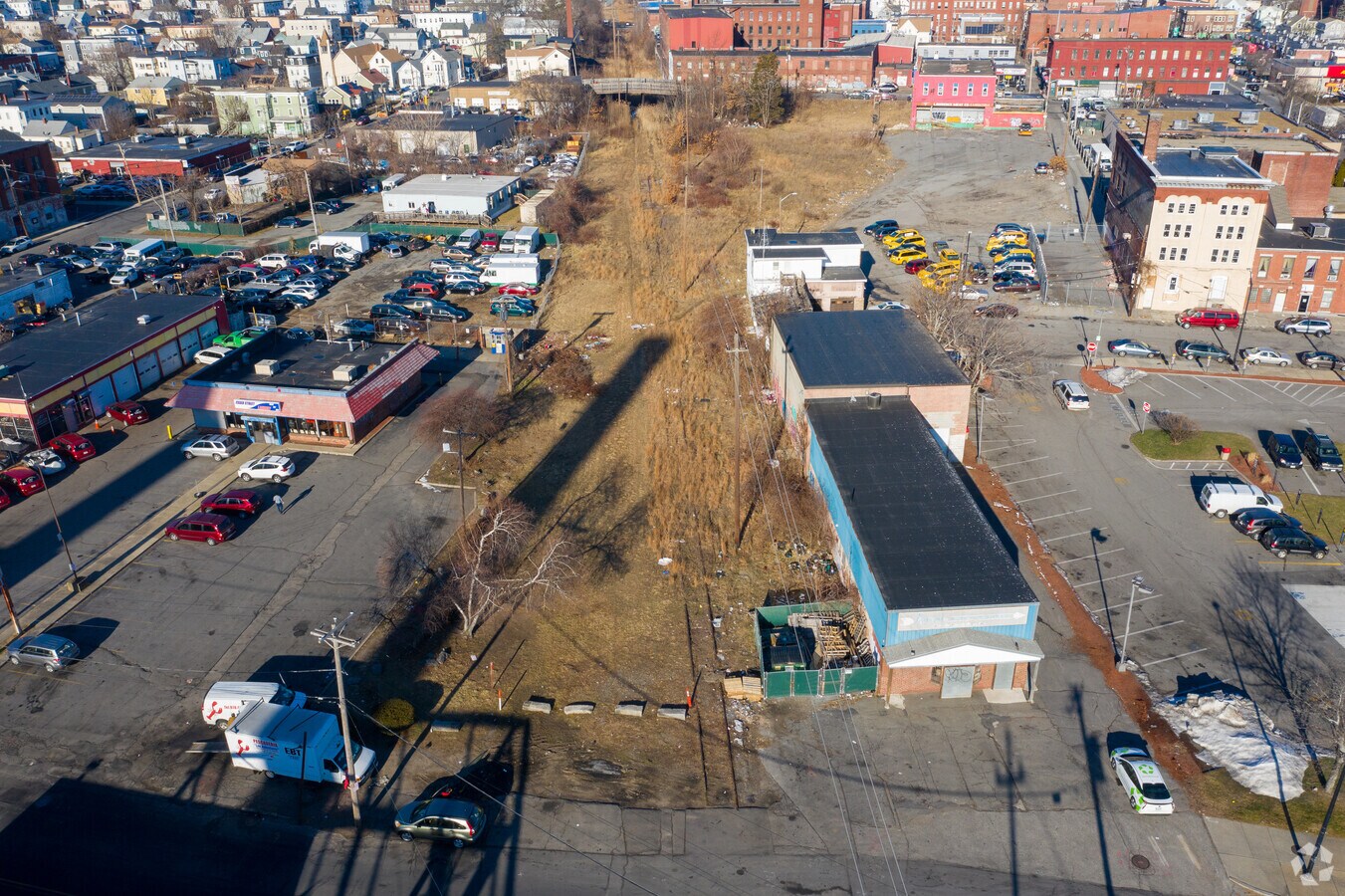 621 Essex St, Lawrence, MA 01841