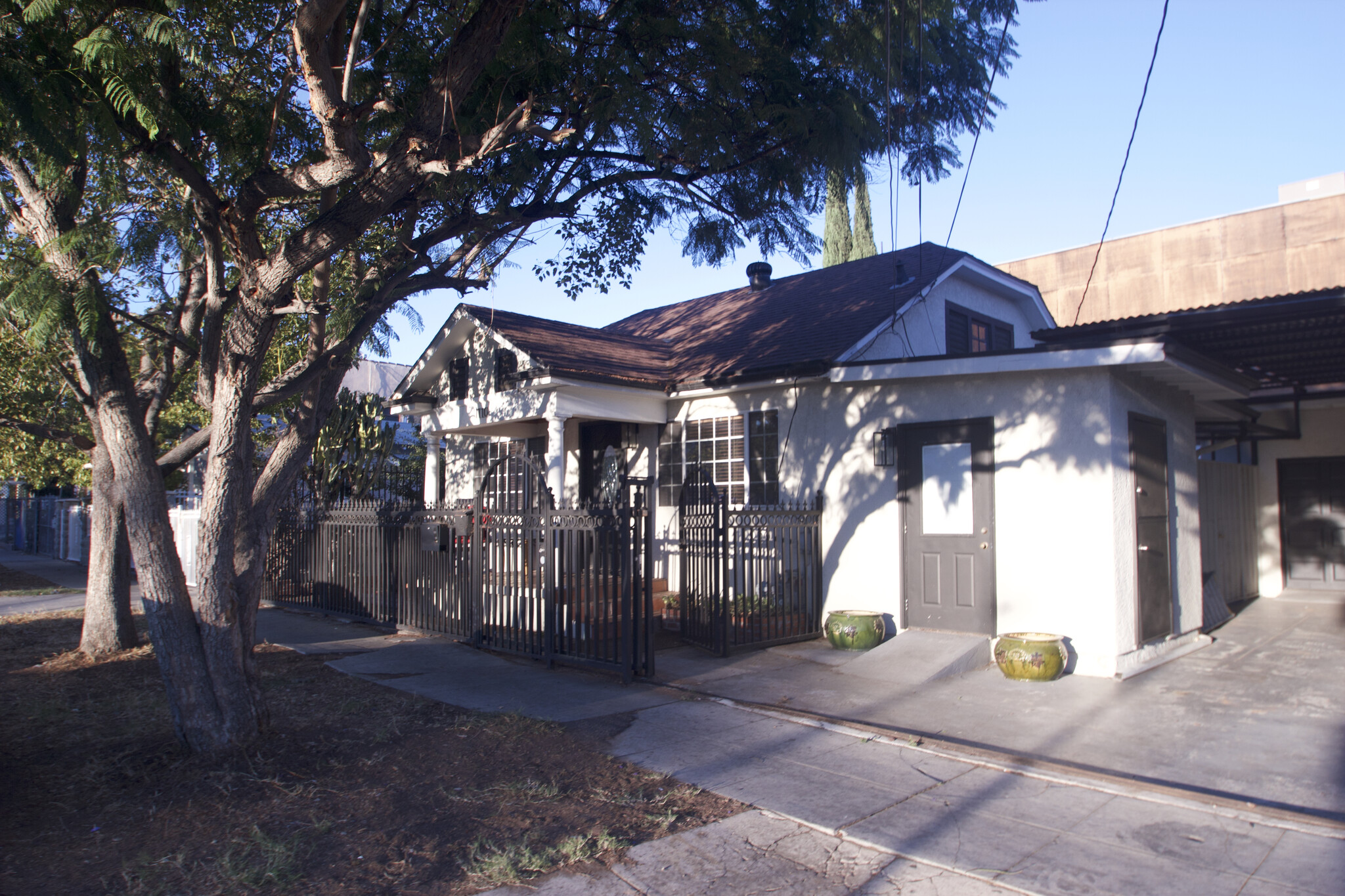 1110 N Ardmore Ave, Los Angeles, CA for sale Building Photo- Image 1 of 1