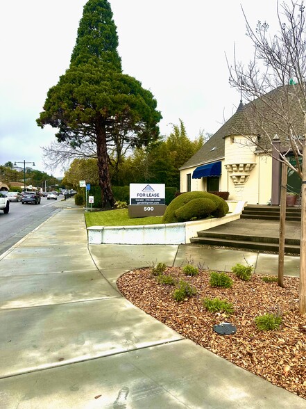 500 Sir Francis Drake Blvd, Greenbrae, CA for lease - Building Photo - Image 3 of 18