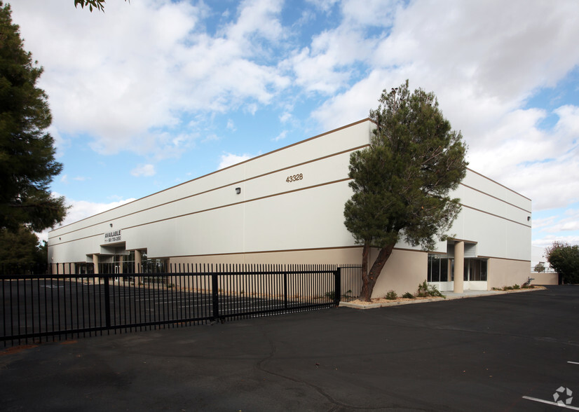 43328 Division St, Lancaster, CA for lease - Primary Photo - Image 1 of 5