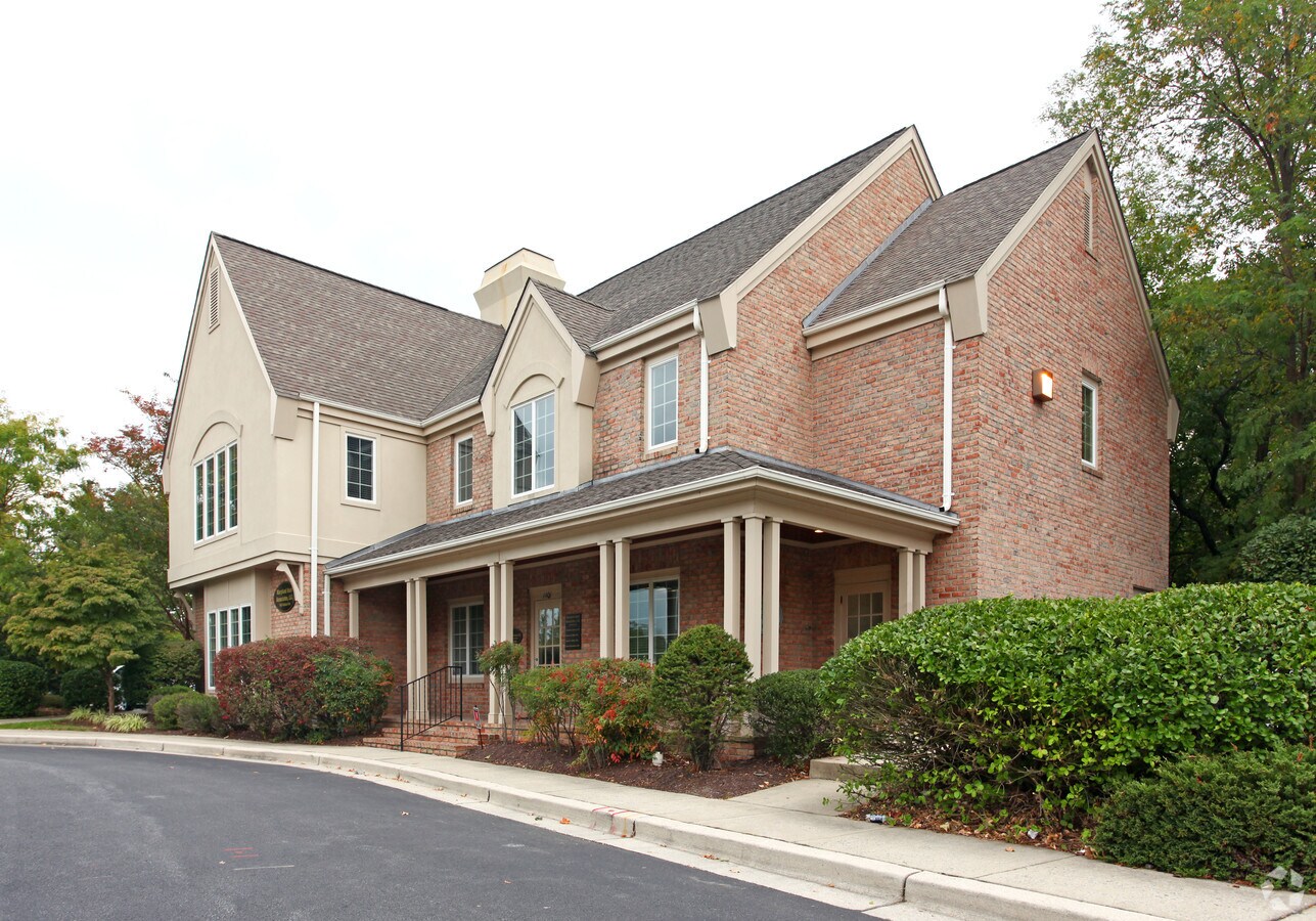 1401 Madison Park Dr, Glen Burnie, MD 21061