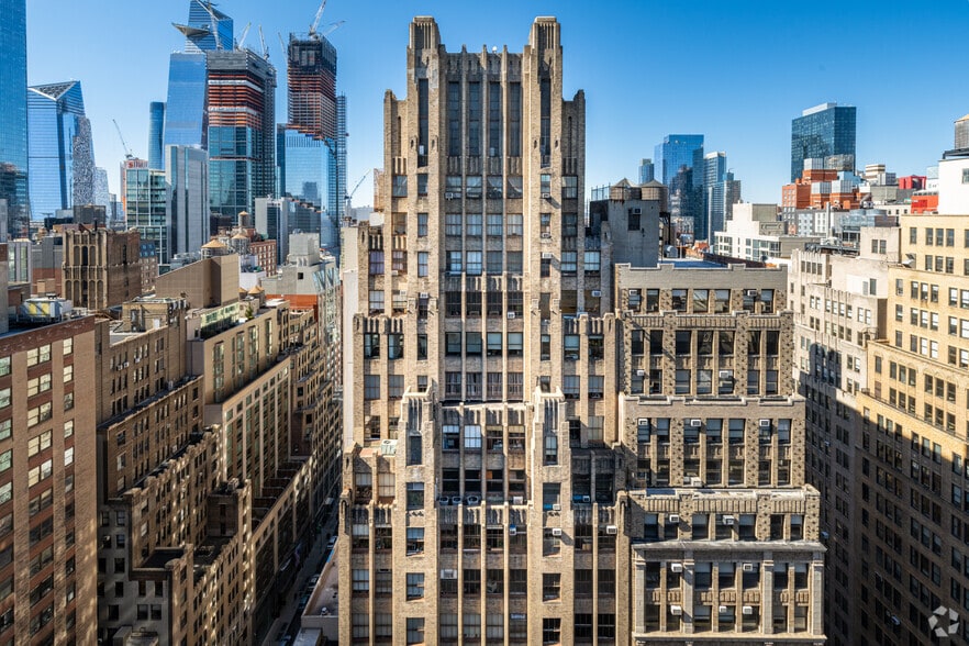 545 Eighth Ave, New York, NY for lease - Building Photo - Image 2 of 7