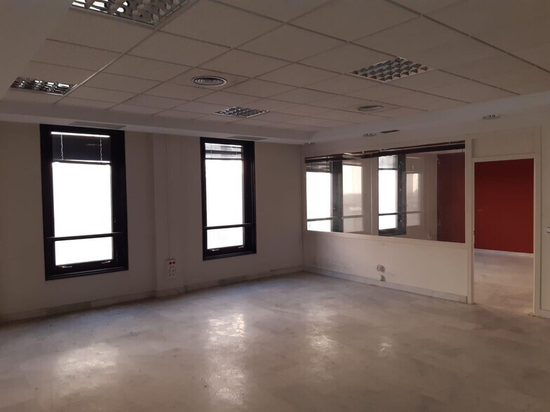 Office in Córdoba, Córdoba for lease - Building Photo - Image 3 of 12