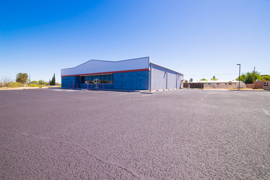 332 N Huachuca Blvd, Huachuca City, AZ for sale - Building Photo - Image 1 of 1