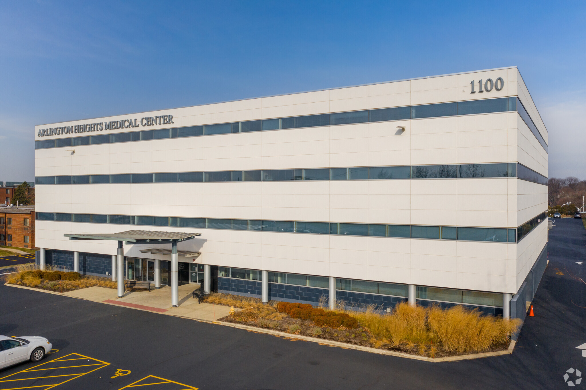 1100 W Central Rd, Arlington Heights, IL for lease Building Photo- Image 1 of 14