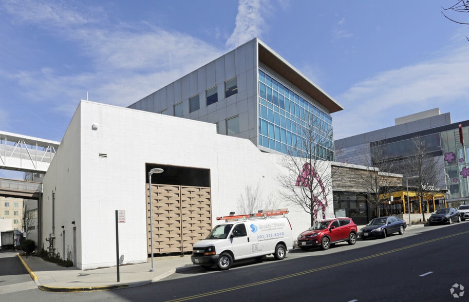 2905 District Ave, Fairfax, VA for lease - Building Photo - Image 3 of 9