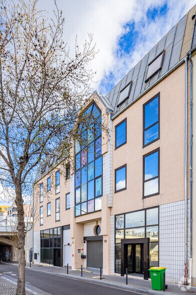 10 Quai De La Charente, Paris for lease - Building Photo - Image 3 of 4