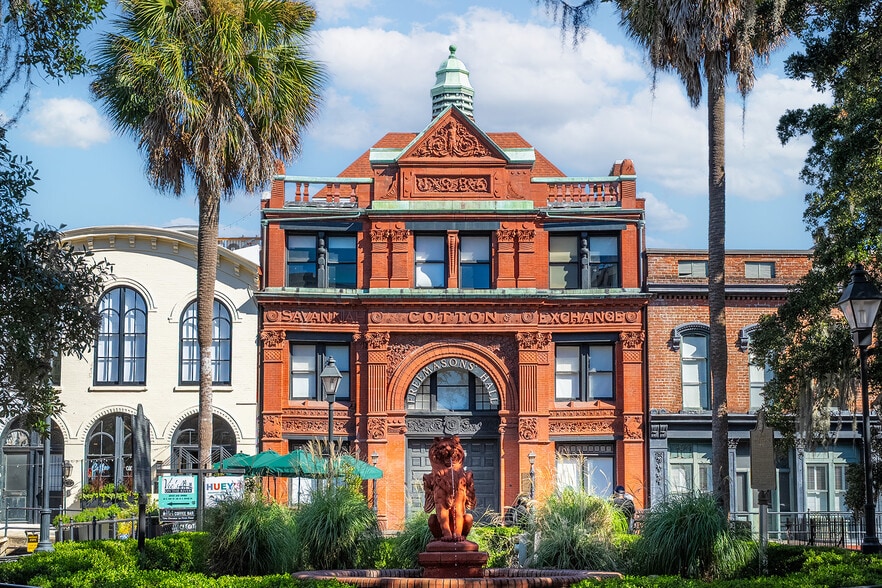 100 E Bay St, Savannah, GA for sale - Building Photo - Image 1 of 98