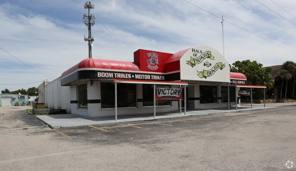 4601 Fowler St, Fort Myers, FL for sale - Primary Photo - Image 1 of 5