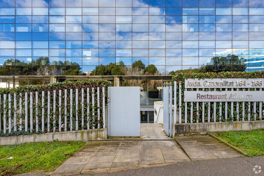 Office in Sant Cugat del Vallès, Barcelona for lease - Building Photo - Image 3 of 4