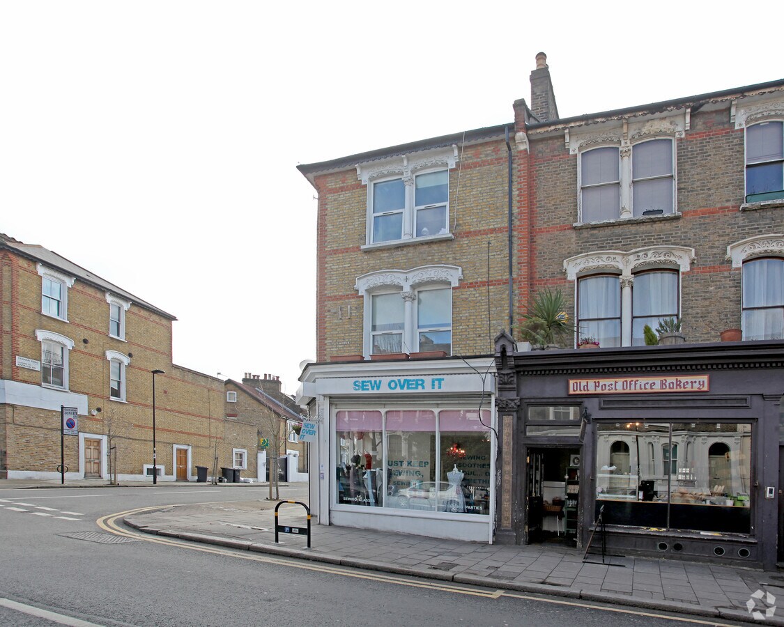 78 Landor Rd, London, LND SW9 9PH