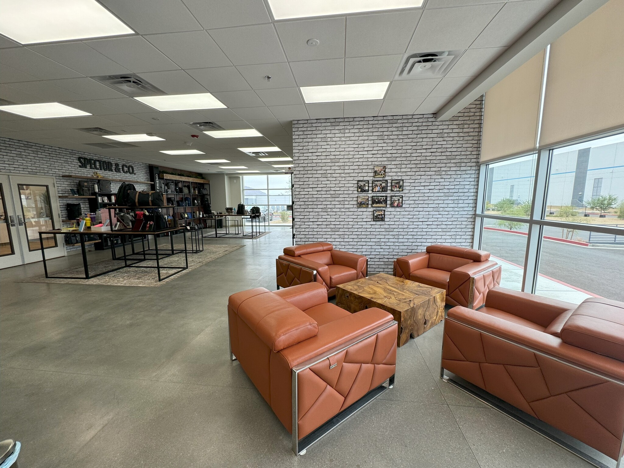 6185 N Beesley Dr, Las Vegas, NV for lease Lobby- Image 1 of 7