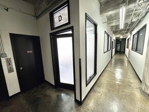817 S Los Angeles St, Los Angeles, CA for lease Interior Photo- Image 1 of 7